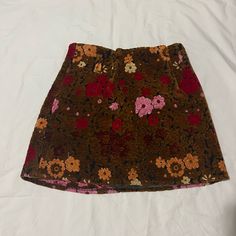 Brand New Never Worn Kimchi Skirt Cheap Urban Outfitters Skirt, Fall Floral Print Mini Skirt, Retro Mini Skirt With Floral Print, Retro Floral Print Mini Skirt, Urban Outfitters Fall Mini Skirt, Urban Outfitters Mini Skirt For Fall, Fitted Floral Print Bottoms From Urban Outfitters, Fitted Floral Print Bottoms By Urban Outfitters, Retro Brown Skort For Spring