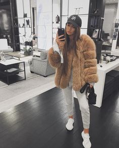 Airport Fit, Cashmere Loungewear, Pijamas Women, Cold Outfits, Inspiration Mode, Winter Looks