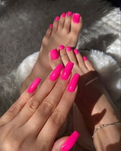 Gel Mani And Pedi Ideas, Pedicure Ideas Summer 2024 Pink, Summer Mani Pedi Combos, Bright Pink Nails With Design, Mani Pedi Combos, Bright Acrylic Nails, Pink Toe Nails, Bright Pink Nails, Acrylic Toe Nails