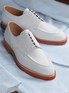 Handmade White Color Genuine Leather Stylish Apron Toe Hand Painted Oxfords Lace Up Dress Shoes ❤ Upper Material👉 Genuine Leather ❤ Inner Linings👉 Soft Leather ❤ Style👉 Cap Toe ❤ Color👉 White ❤ Sole👉 Leather ❤ Gender👉 Male ❤ Heel👉 Leather ❤ Totally Hand stitched 👍 Manufacturing Time 7 to 10 Business Days Accessories may differ Sometime a little from original picture due to availability Colored rubber out sole extends durability and longevity of these striking men's dress shoes LOAFER The Best Sandals For Men, White Dress Shoes Men, Gents Shoes, Making Shoes, White Shoes Men, Shoes Formal, Derby Dress, White Dress Shoes, Shoe Making