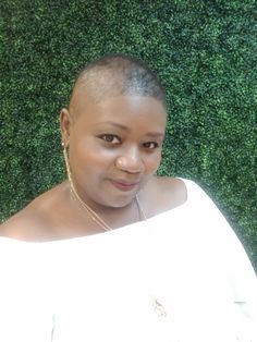 Alopecia is a condition not a conformation... embrace your Unstuck Woman and be free! Giant Slayer, Shaved Hair Women, Shaved Hairstyles, Short Hair Designs, Black Hair Short Cuts, Brush Cut, Master Barber, Short Shaved Hairstyles, I Am Different