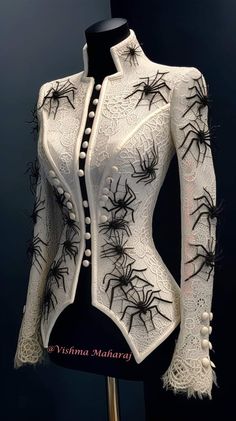 Elaborate Outfits, Vishma Maharaj, Crazy Leggings, Fashion Is Art, Spider Webs, Halloween Fashion, Fantasy Clothing, Fantasy Fashion, Dark Fashion