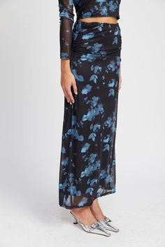 Floral mesh maxi skirt with great stretch and sheer mesh fabric over lining. Wear it with our matching Floral Mesh Top Recommended sizing 2-4 S, 6 M, 8-10 L Floral Mesh Top, Sheer Maxi Skirt, Mesh Maxi Skirt, Maxi Skirt Style, Skirt Details, Contemporary Clothing, Simple Top, Floral Maxi Skirt, Floral Midi Skirt