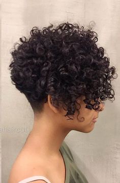 Natural Hair Haircuts, Bob Haircut Curly, Tapered Natural Hair, Tapered Hair, Curly Hair Photos, Short Sassy Hair