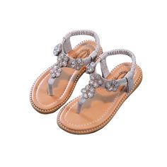 Best quality and brand new Materials: Leather Item Type: Sandals Comfortable and easy to wear Gender: Girls Occasions: Any Occasions Beach Floral, Toddler Girl Summer, Crystal Sandals, Ethical Shopping, Summer Lace, Bow Sandals, Floral Outfit, Cute Sandals