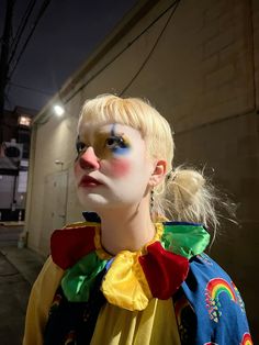 cute halloween clown makeup and costume #halloween #clown #costume #mullet Diy Cute Clown Costume, Simple Clown Costume Women, Creepy Clown Halloween Costumes, Circus Clown Halloween Costumes, Clown Hair And Makeup, Scary Clown Halloween Costume Ideas, At Home Clown Costume, Clown Halloween Costumes Cute