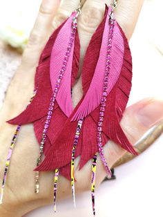 Leather Feather Earrings, Earrings Feather, Leather Earring, Earring Ideas, Paper Envelope, Free Earrings, Decorative Paper, Pink Suede