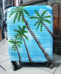 #acrylicpainting #Luggagepaint Luggage Aesthetic Airport, Travel Bags Aesthetic, Travel Luggage Aesthetic, Luggage Packing Tips, Airport Girl, Luggage Packing List, Luggage Aesthetic