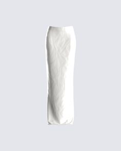 Slip into divine elegance with this satin maxi skirt ✨ With an ethereal ivory hue, mid-rise waistline, back slit, and slight taper for a flattering fit, you will be looking like you came straight from heaven 🤍 Fuzzy Skirt, Maxi Skirt White, White Corset Dress, 90s Inspired Outfits, Satin Maxi Skirt, Vegan Leather Skirt, White Midi Skirt, Midi Skirt Outfit, Maxi Outfits