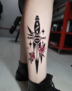 American Trad Black And White, Traditional Tattoos Goth, Girly Dagger Tattoo, Dagger Sternum Tattoo Women, Trad Dagger Tattoo, Modern American Traditional Tattoo, Cute Dagger Tattoo, Traditional Dagger Tattoo Design, Traditional Feminine Tattoos