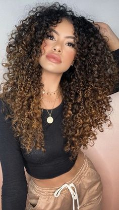 3c Curly Hair, Dyed Curly Hair, Blonde Curly Hair, Colored Curly Hair, Beautiful Curly Hair, Haircuts For Curly Hair, Curly Hair Inspiration