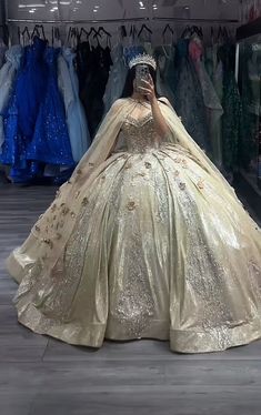 Traditional Quinceanera Dresses Mexican, Champagne Quinceanera, 15 Birthday Dresses, Quince Dresses Champagne, Quinceanera Dresses Mexican, 30 Aesthetic, Debut Gowns, Debutante Dresses