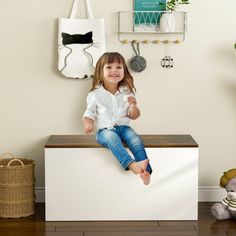 Flip-top Storage Chest with Self-hold Cover and Pneumatic Rod-White","Key FeaturesSafe Design for Family Use: With a flip-up top board, this wooden storage chest is easy to open and close. Besides, the top can stay open to free your hands and make it easier to search items inside. The self-hold lid is supported by pneumatic rod and is fitted with anti-collision pads, so you don't have to worry about clamping on fingers. Keep Everything Organized: This multipurpose room organizer offers plenty of Large Toy Storage, Wooden Toy Chest, Kids Toy Boxes, Room Organizer, Chest Bench, Bed Stool, Wooden Toy Boxes, Toy Storage Boxes, Multipurpose Room