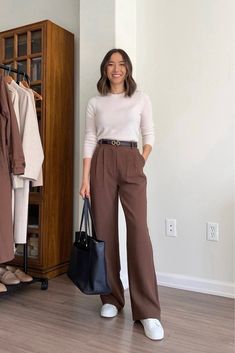 Inexpensive Business Casual Outfits, Business Casual Outfits Grey Pants, Realtor Fits, Therapist Fits, Clinic Outfits, Intern Clothes, Principal Outfits, Psychologist Outfit, Professional Fits