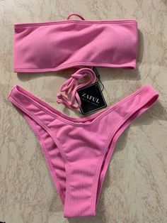 Cute Bathing Suits Aesthetic, Swimsuit Inspo, Pink Swimwear, Swimsuits Outfits, Cute Bathing Suits, Summer Bikinis, Cute Swimsuits, Cute Bikinis, Baggy Pants