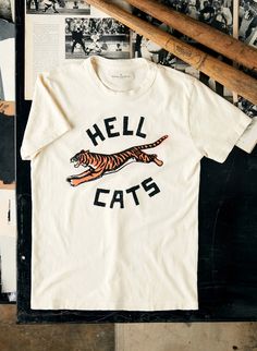 the "hellcats" tee Tee Shirt Outfit, Cat Tee Shirts, Imogene Willie, Bloc Party, Design Jersey, Cat Tee, Young T, Mode Inspo, Design T Shirt