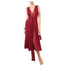 Skirt Long, Gown Dress, Layered Skirt, Midi Length Dress, Plunging Neckline, Chiffon Fabric, Style Outfits, Long Skirt, Side Zip