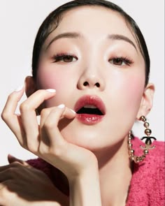 Korea Makeup, Celebrity Magazines, Lee Sung Kyung, Sung Kyung, Hye Kyo, W Korea, Chanel Beauty, Lipstick Red