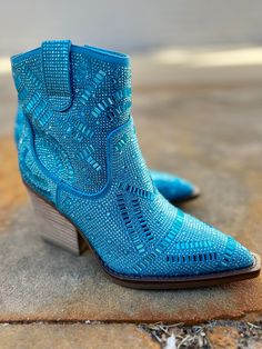 The Turquoise Maze of Life Booties are your shortcut to style! With a 3" heel, pointed toe and turquoise rhinestone maze design details, you'll strut in confidence and find your way through life with ease. Plus, the inside zipper means you won't find yourself endlessly searching for a way out. Look great, feel great! Turquoise Pointed Toe Heels For Spring, Spring Turquoise Pointed Toe Heels, Women's Western Fashion, Shoes Western, Womens Western Fashion, Maze Design, Turquoise Western, Sequin Boots, Western Boutique