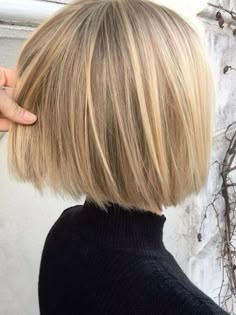 Blonde Hair Color Chart, Grey Hair Coverage, Hair Color Chart, Bob Haircut For Fine Hair, Blonde Hair Inspiration, Haircuts For Fine Hair, Short Hair With Layers, Style Hair, Hair Colour