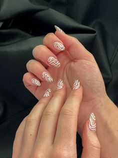 Transparent Nail Art, Gelish Nails, Casual Nails, Simple Acrylic Nails, Classy Acrylic Nails, Nail Styles, Nail Health, Sparkly Nails, Clear Nails