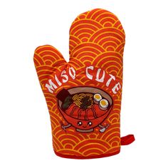 an oven mitt with the words miso cute on it and a red background