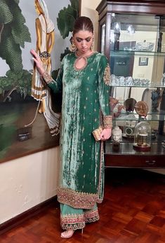 Kinza Hashmi, Heavy Dresses, Latest Dress Design, Desi Fashion Casual, Pakistani Fancy Dresses