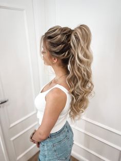 Hair Dyi, Formal Hairstyles For Long Hair, Gold Hair Vine, Hair Style Vedio, Bridesmaid Hair Long, Dance Hairstyles, Hair Vine, Party Hairstyles