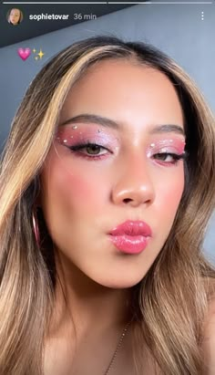 Eras Makeup, Prom Hair Inspiration, Prom Hairstyle Ideas, Music Festival Makeup, Prom Eyes, Maquillage On Fleek, Candy Makeup