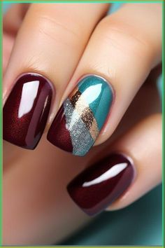 Try these absolutely gorgeous nail art ideas for Fall / Autumn. From bright and bold to subtle trends, you'll want to copy these nails! Nail Journal, September Nails, Fall Gel Nails, Valentine Nails, Fall Nail Art Designs, Green Nail, Nails Fashion, Halloween Nail Designs, Fall Nail Art