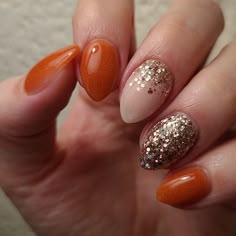 September Nails Oval, Fall Wedding Nails Bridesmaid Rust, Thanksgiving Nail Ideas Almond, October Nails Fall Almond, Fall 2023 Gel Nails, Fall Wedding Nails For Guest 2023, Short Almond Nail Designs Fall, Short Almond Nails Designs Fall 2023, Dip Powder Nail Design Ideas Fall