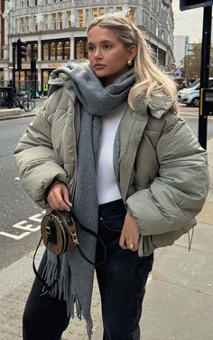 This sage khaki peached oversized hooded puffer coat is sure to be a staple in your new season wardrobe. Brought to you in a sage khaki material with an oversized fit and a puffer design, what more could you really need With a hooded detail, this coat is perfect for those neutral-loving dolls. Layer over your fave look of the day for a cosy vibe we are loving.   Length approx 48cm/19 (Based on a sample size S)   Model wears size S