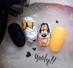 Animal Nail Designs, Nails Disney, Shiny Nails Designs, Disney Inspired Nails, Disney Acrylic Nails, Mickey Nails, Multicolored Nails, Animal Nail Art, Nail Drawing