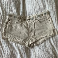 Cream Denim With Embroidered Detailing! New Without Tags Free People Clothes, Pink Free People Shorts, Free People Poshmark, Free People Ruffle Shorts, Orange Free People Shorts, Free People Denim Shorts, Strapless Denim Dress, People Clothes, Jewelry Lookbook