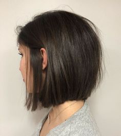 Short Hair For Coarse Hair, Brunette Bob Fine Hair, Brunette Bobs For Fine Hair, Soft Bob Haircut, Brunette Short Bob, Bob Brunette, Brunette Bob Haircut, Mom Hair