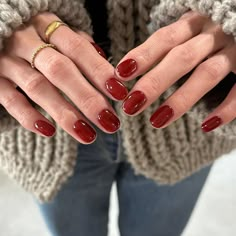 Painted Nails Solid Color, Jelly Burgundy Nails, Chic Red Nails, Cool Holiday Nails, Red Natural Nails Design, Winter Classic Nails, Red Classy Christmas Nails, Cool Tone Red Nails, Pomegranate Seed Nails