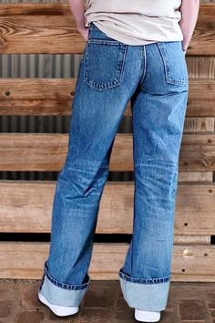 Casual Wear Jeans, Casual Country Outfits, High Waist Wide Leg Jeans, Western Tops, Western Outfits Women, School Clothes, Pants Wide Leg, Cute Everyday Outfits