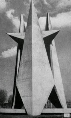 the monument is designed to look like a star