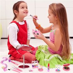 Kids Washable Makeup Girls Toys - Girls Makeup Kit for Kids Make up Set Real Mak | eBay Kids Make Up Set, Childrens Makeup, Real Makeup, Make Up Kits, Safe Makeup, Kids Nail Polish, Girls Lipstick, Makeup Kit For Kids, Messy Crafts