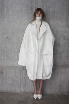 Mantel Outfit, Street Mode, Sculptural Fashion, Moda Chic, Oversized Coat, 가을 패션, Outfits Casuales