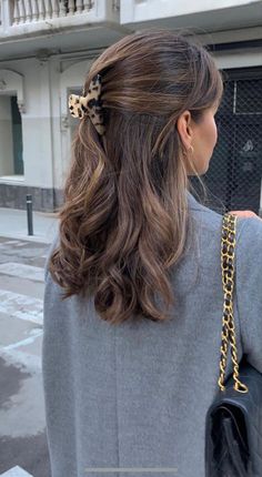 Brown Hair Looks, Brown Hair Inspo, Brunette Balayage, Brunette Hair With Highlights, Hair Upstyles, Brown Hair Balayage, Short Hairstyle, Hair Inspiration Color, Hair Inspo Color