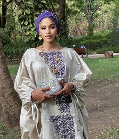 Senegalese Dresses, Hausa Bride, Northern Girls, Marriage Dress, African Tops, Eid Outfits, African Fashion Modern, African Fashion Women Clothing