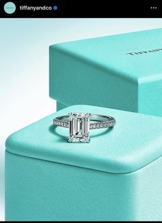 Heart Cut Engagement Ring, Tiffany Engagement, Boho Chic Bride, Tiffany Engagement Ring, Tiffany Rings, Beautiful Wedding Bands, Engagement Ring Inspiration, Simple Engagement Rings, Luxury Rings