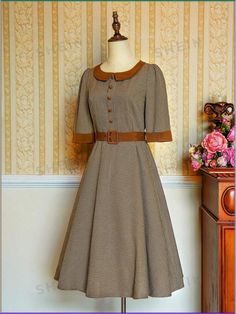 Women's 90s Outfits, Clothes Old Money, Dresses School, Lapel Dress, Business Casual Women, Dress Business Casual, Fall Dresses For Women, Glamorous Evening Dresses, Teacher Outfits Fall