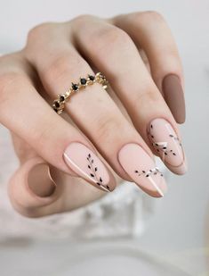 Nashville Nails, Nude Nail Designs, Nail Design Inspiration, Thanksgiving Nails, Nail Swag, Black Nail, Neutral Nails, Heart Nails