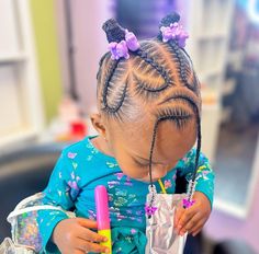 As a loving and caring mom, you understand the importance of taking care of your child’s hair, especially when it comes to African children’s unique hair textures. Keeping their hair healthy, styled, and protected is a top priority. In this comprehensive review, we’ve compiled a list of the top 30 must-have hair accessories that are tailored to meet the specific needs of African kids’ hair. Holiday Hair Styles, Kid Braid Styles, Holiday Hair, Girls Natural Hairstyles, African Children