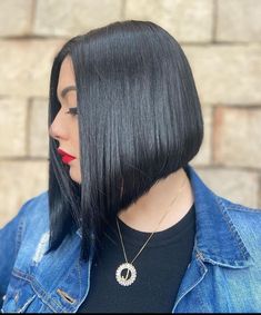 Straight Inverted Bob, Inverted Bob Hair, Ashy Blue Hair, Bob Middle Part, Wig For White Women, Short Bridal Hair, Lace Front Bob