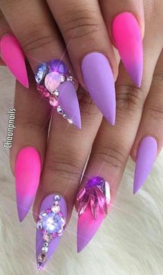 Pink purple rhinestone stiletto nails Ongles Bling Bling, Pink Stiletto Nails, Unghie Nail Art, Nail Designs Pictures, Purple Nail, Stiletto Nails Designs