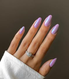 Chrome Almond Nails, Donat Glaze, Chrome Almond, Purple Chrome Nails, Light Purple Nails, Blue Chrome Nails, Lilac Nails, Milky Nails, Chrome Nails Designs