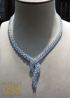 Amwaj Jewellery, Bridal Diamond Necklace, Bridal Necklace Designs, Polymer Clay Jewellery, Fancy Jewelry Necklace, Expensive Jewelry Luxury, Fancy Jewellery Designs, Diamond Necklace Designs, Headpiece Jewelry